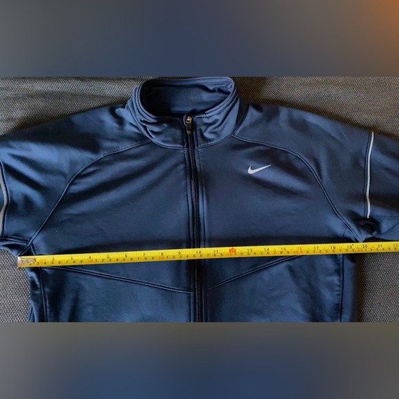 NIKE DRI-FIT ZIP UP SWEATSHIRT - Picture 11 of 11